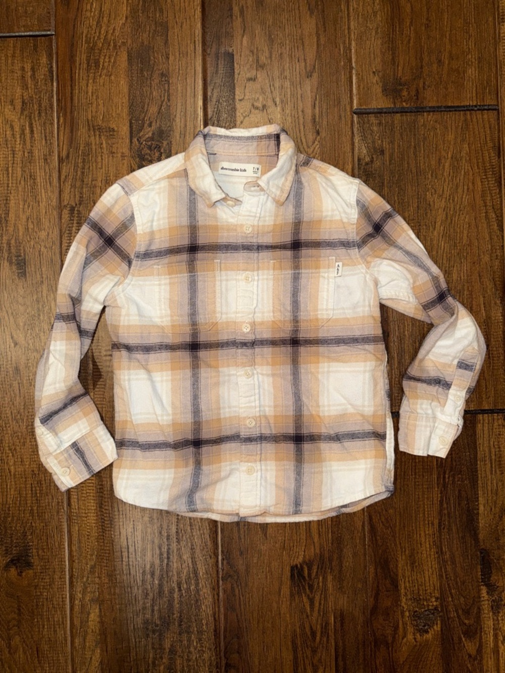 abercrombie kids Plaid Button-Down Shirt in Cream, Tan, Gray. Size 7/8.